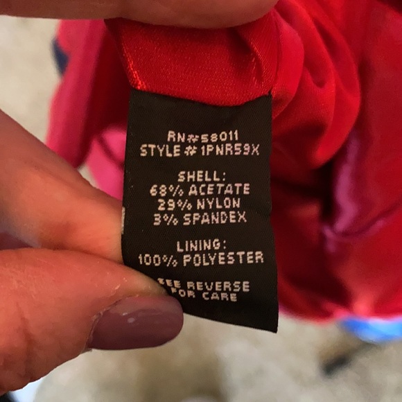 Beautiful Red Occasion Dress - Picture 9 of 10